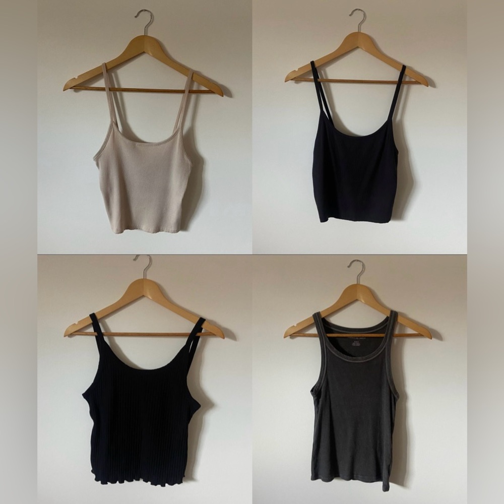 American Eagle Outfitters / Camisole Lot